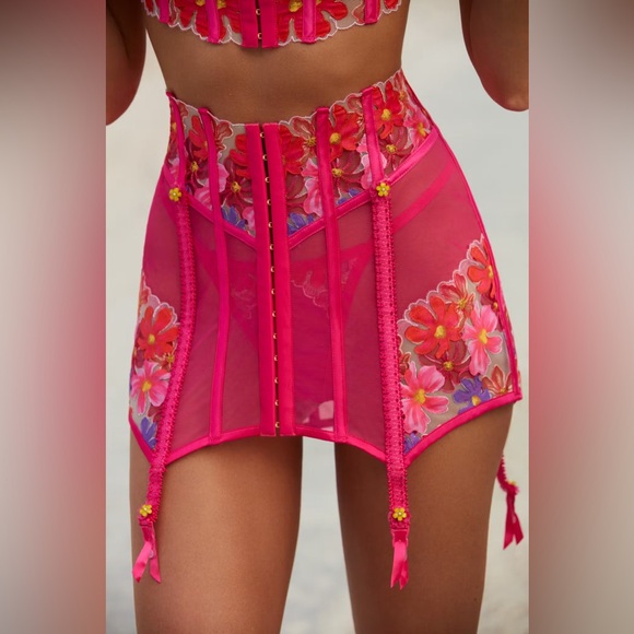 FOR LOVE AND LEMONS Anemone Floral Garter Skirt - Picture 3 of 7